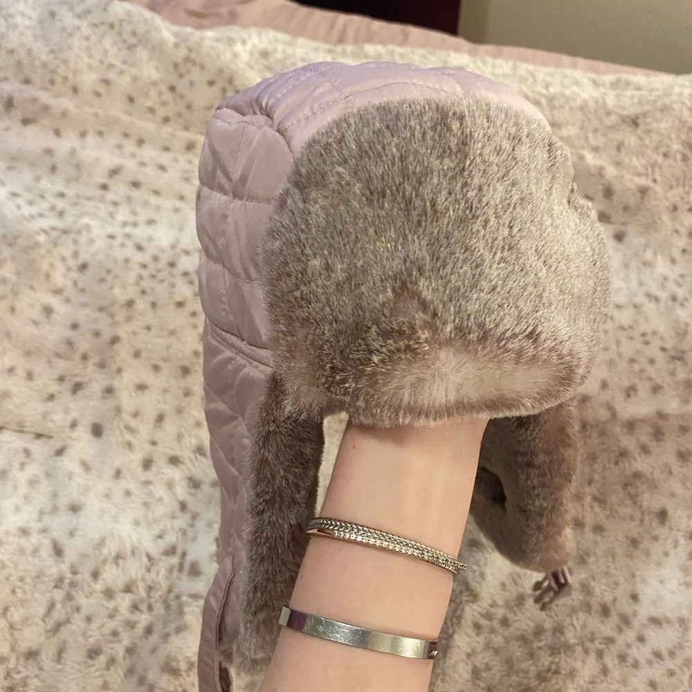 Y2K pink faux fur hat 💕✨ ultra fluffy, soft, and giving full early 2000s